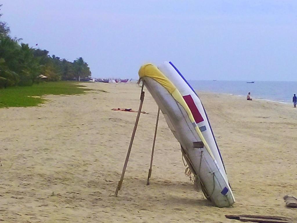 Marari Nest Beach Homestay 马拉利库兰 外观 照片