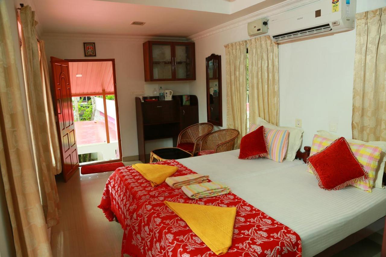 Marari Nest Beach Homestay 马拉利库兰 外观 照片