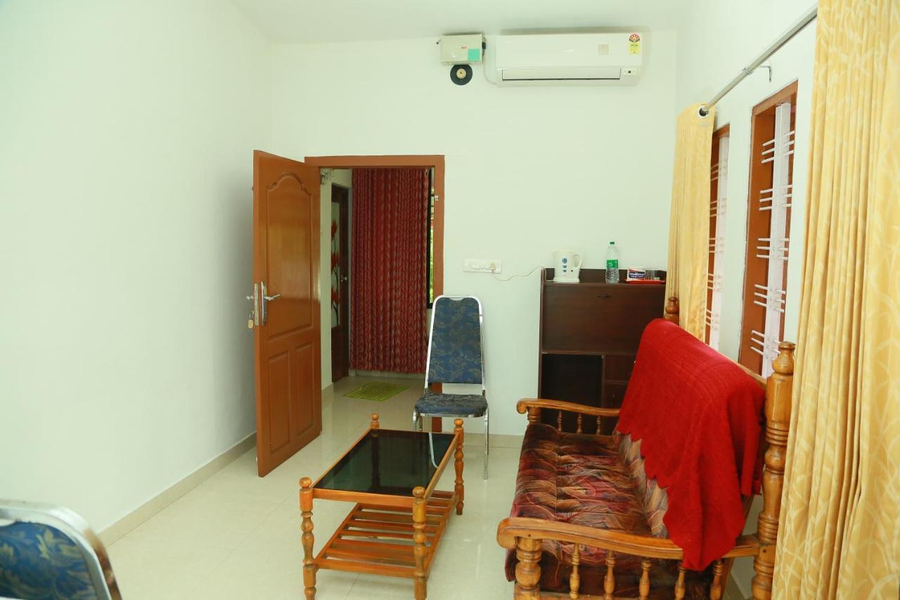 Marari Nest Beach Homestay 马拉利库兰 外观 照片